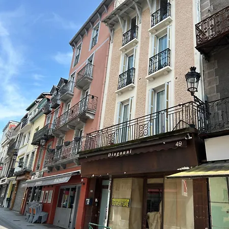 Maison Triplex Centre De Daire *
