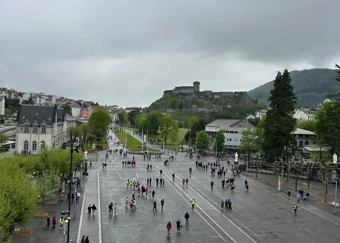 公寓 Maison Triplex Centre De 卢德