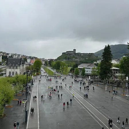 Apartamento Maison Triplex Centre De Lourdes